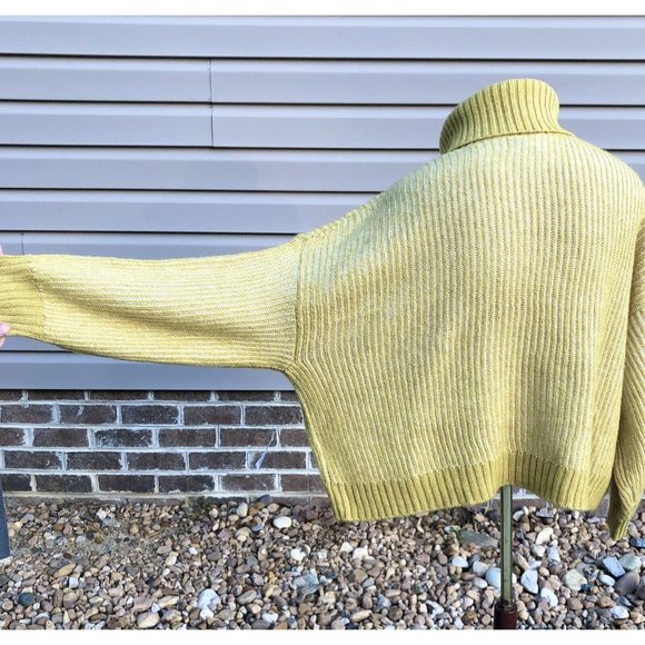 Old Navy Women's‎ Plus Size 2X Yellow Turtleneck Wool Blend Sweater  New - Picture 4 of 6